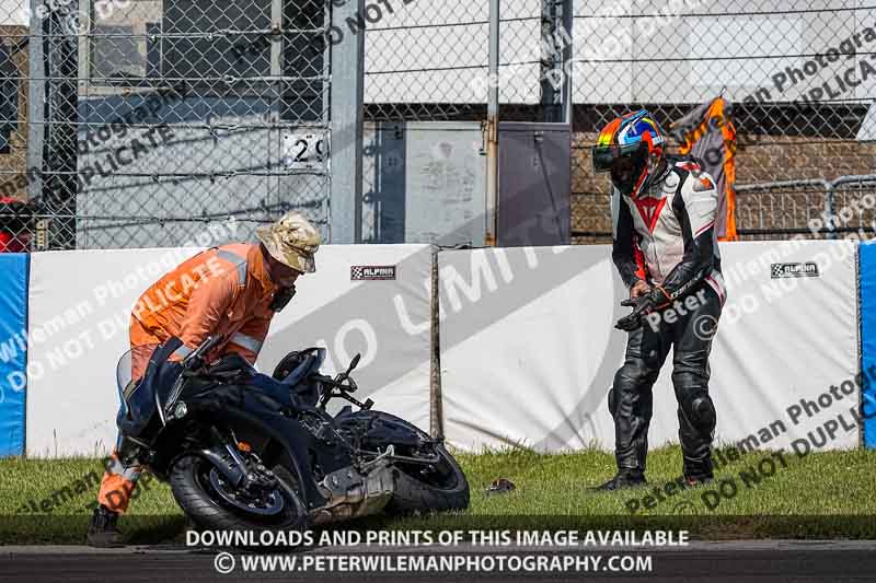 donington no limits trackday;donington park photographs;donington trackday photographs;no limits trackdays;peter wileman photography;trackday digital images;trackday photos